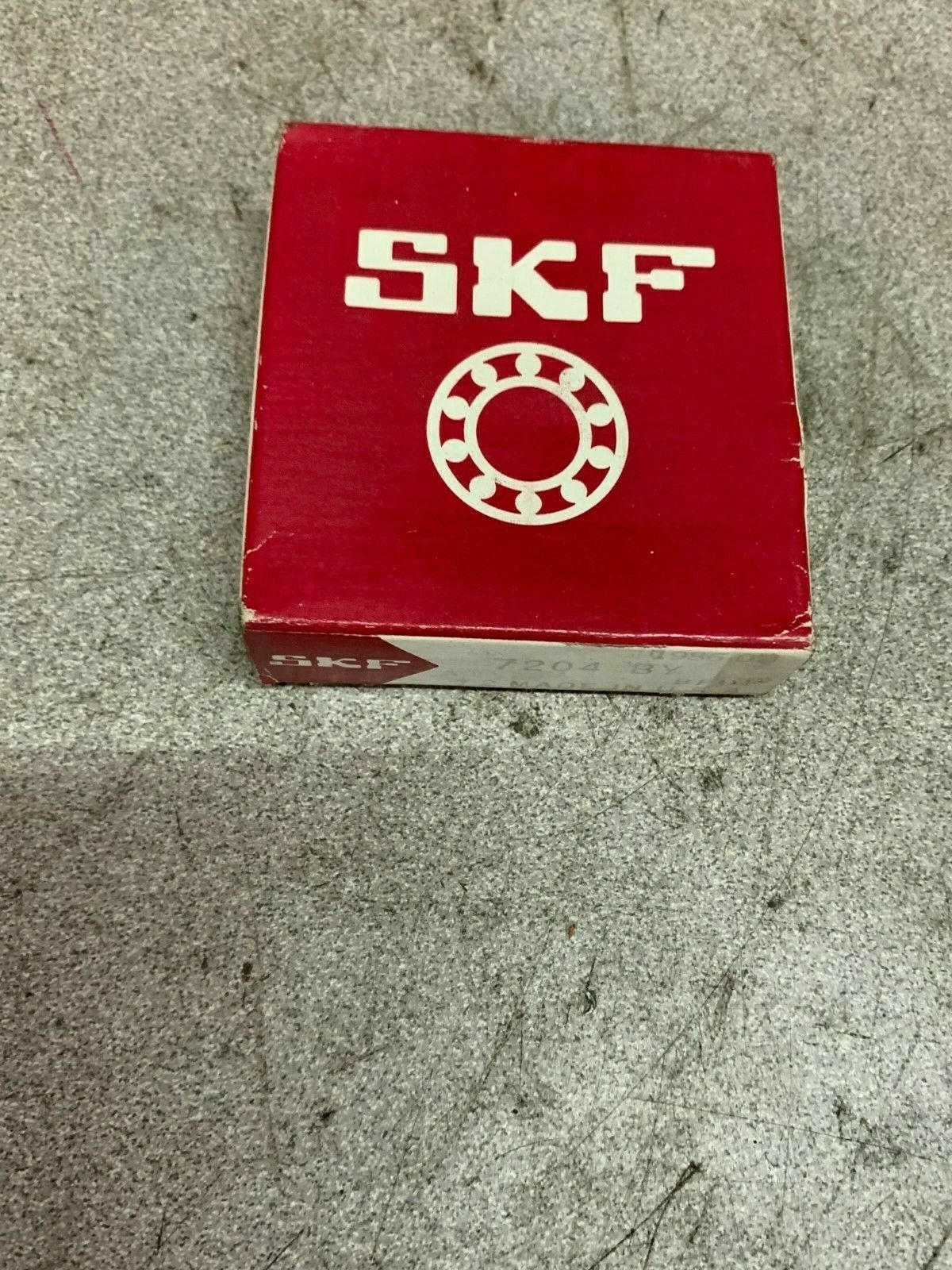 NEW IN BOX SKF ANGULAR CONTACT BEARING 7204 BY