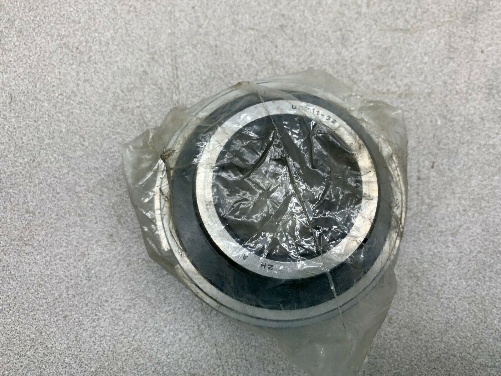 NEW NO BOX ASAHI BEARING UC211-32