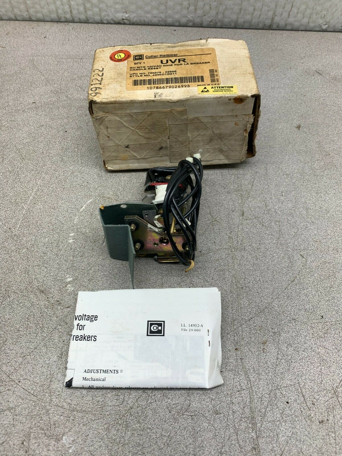 NEW IN BOX CUTLER-HAMMER UVR 120VAC. UNDERVOLTAGE RELAY 4995D12G11