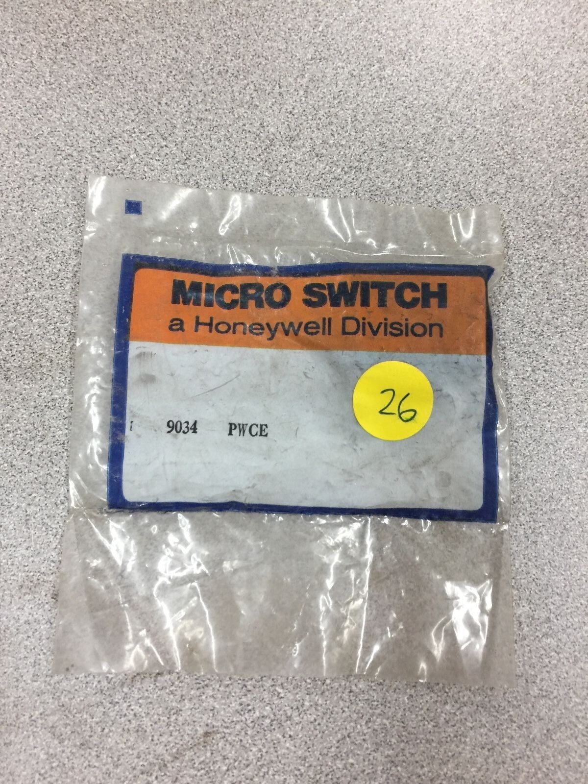 NEW IN PACKAGE MICRO SWITCH HONEYWELL CONTACT BLOCK 9034 PWCE