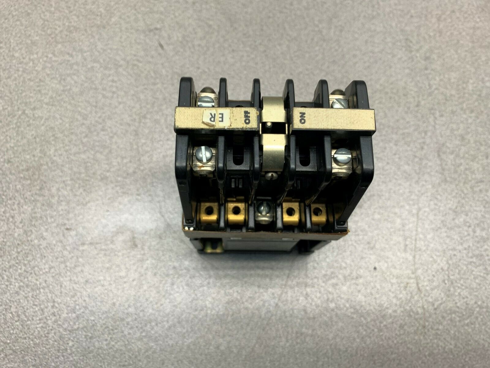 NEW NO BOX GE RELAY CF120A36402