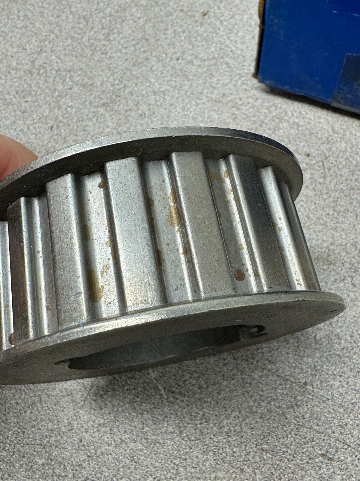 NEW IN BOX MARTIN TIMING PULLEY TB18H100 BUSHING NO 1210