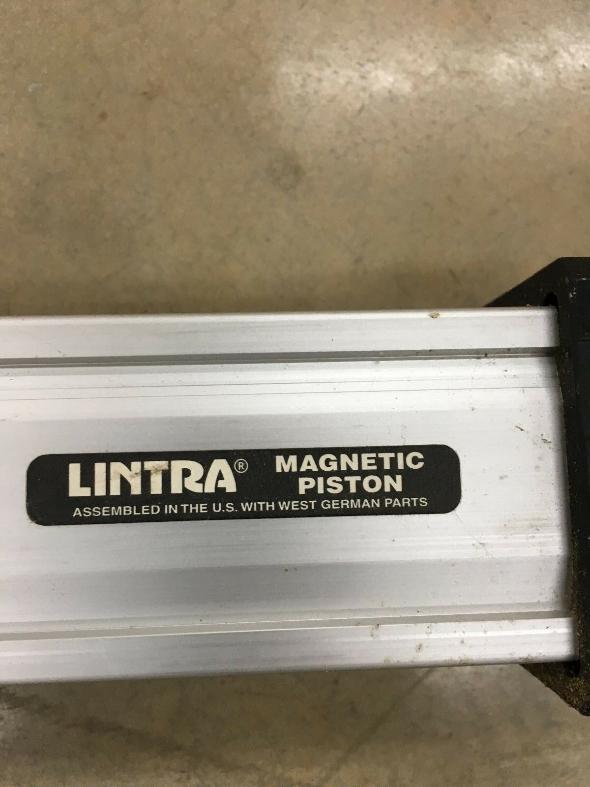 NEW NORGREN LINTRA 40MM-INT GUIDED RODLESS CYLINDER C/46040B/M/64