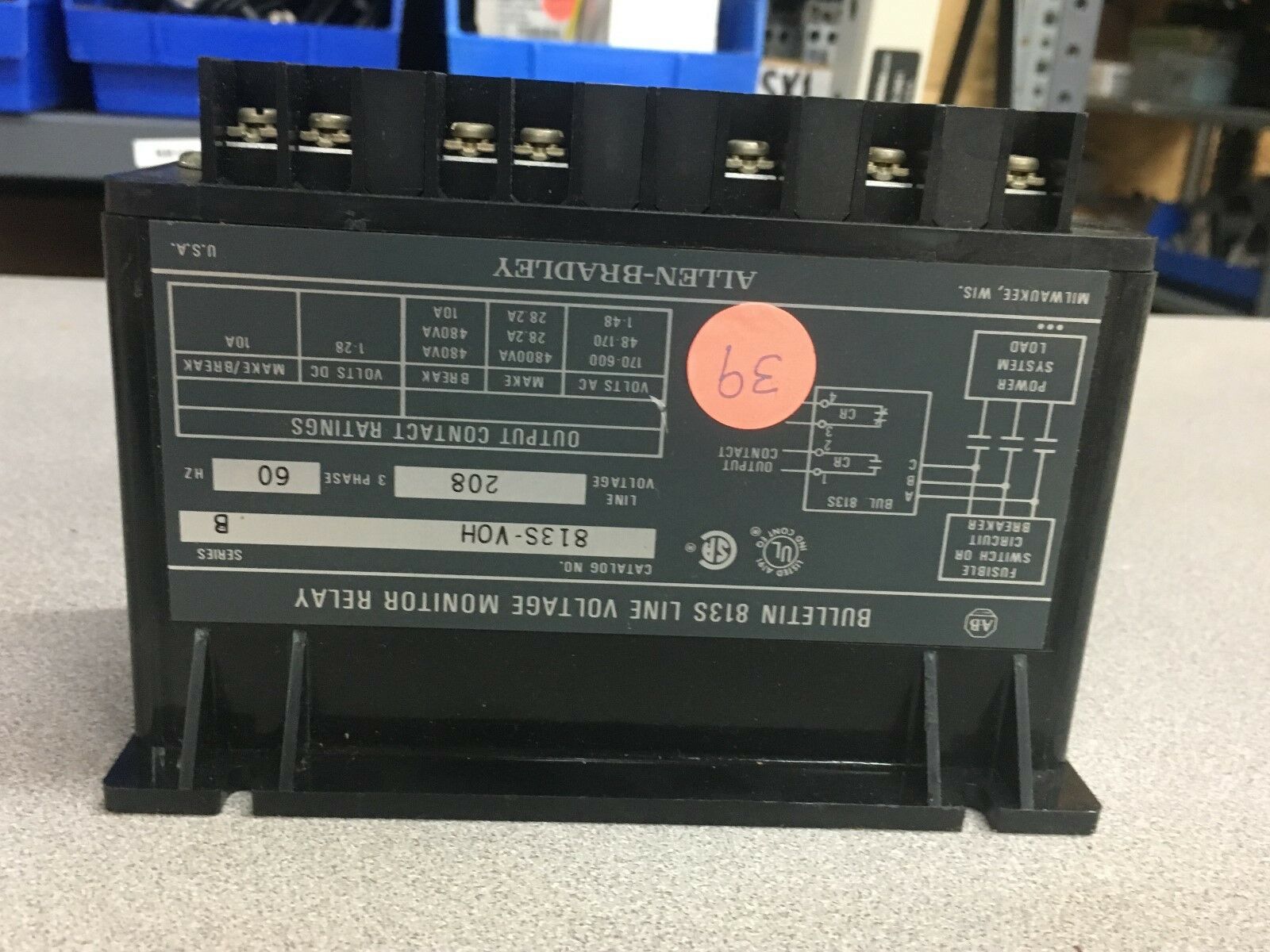 USED ALLEN BRADLEY VOLTAGE RELAY 813S-VOH