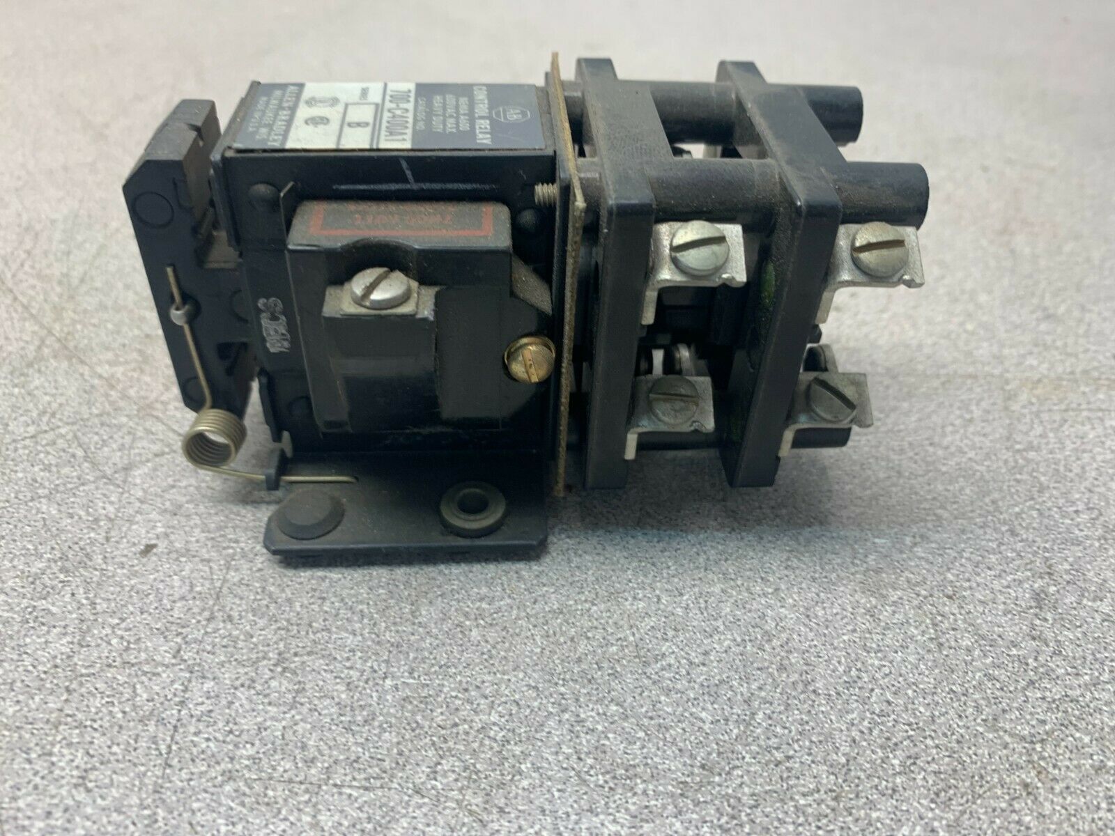 USED ALLEN BRADLEY CONTROL RELAY 700-C400A1 SERIES B