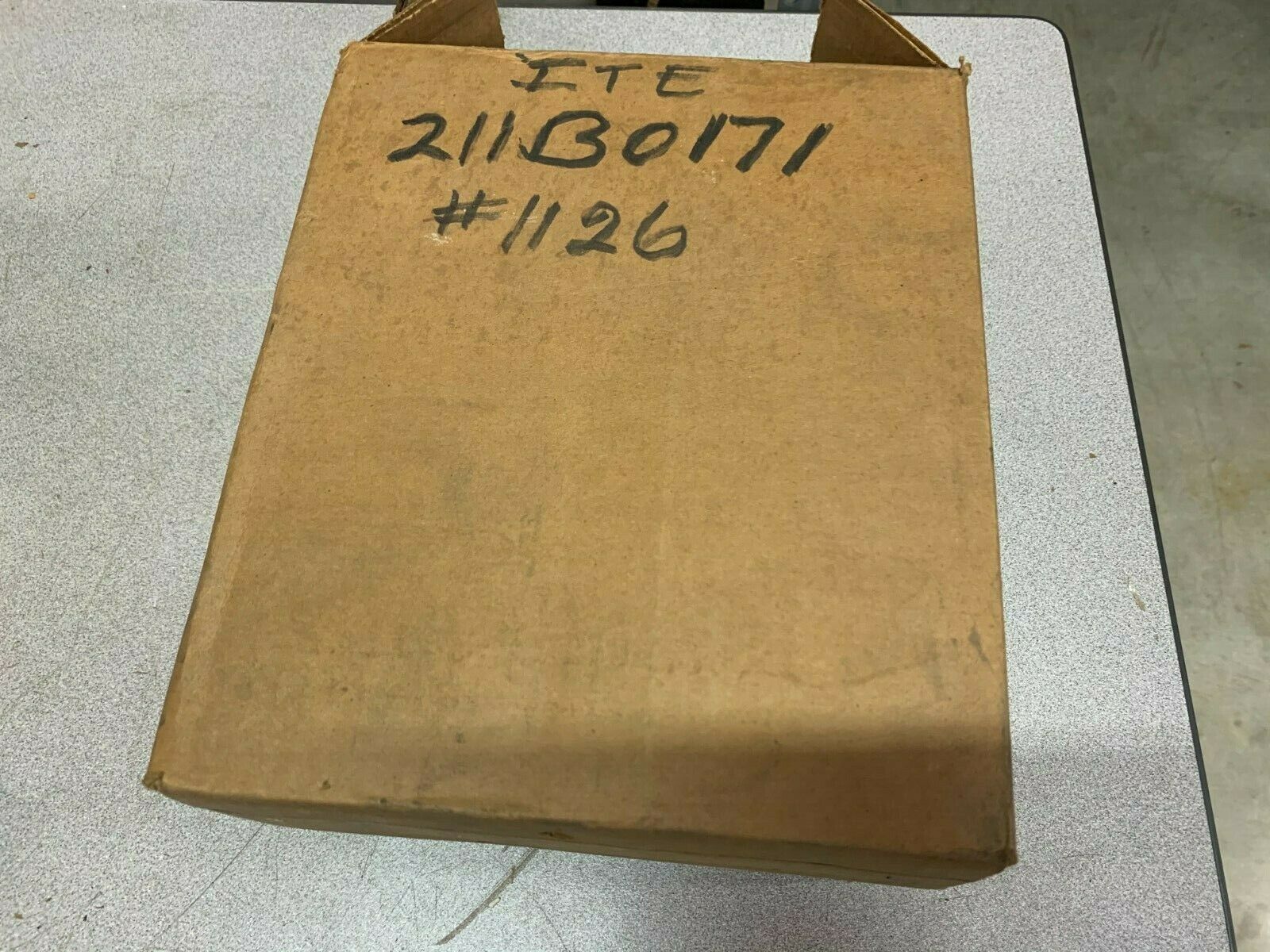 NEW NO BOX ITE UNDERVOLTAGE RELAY 211B0171