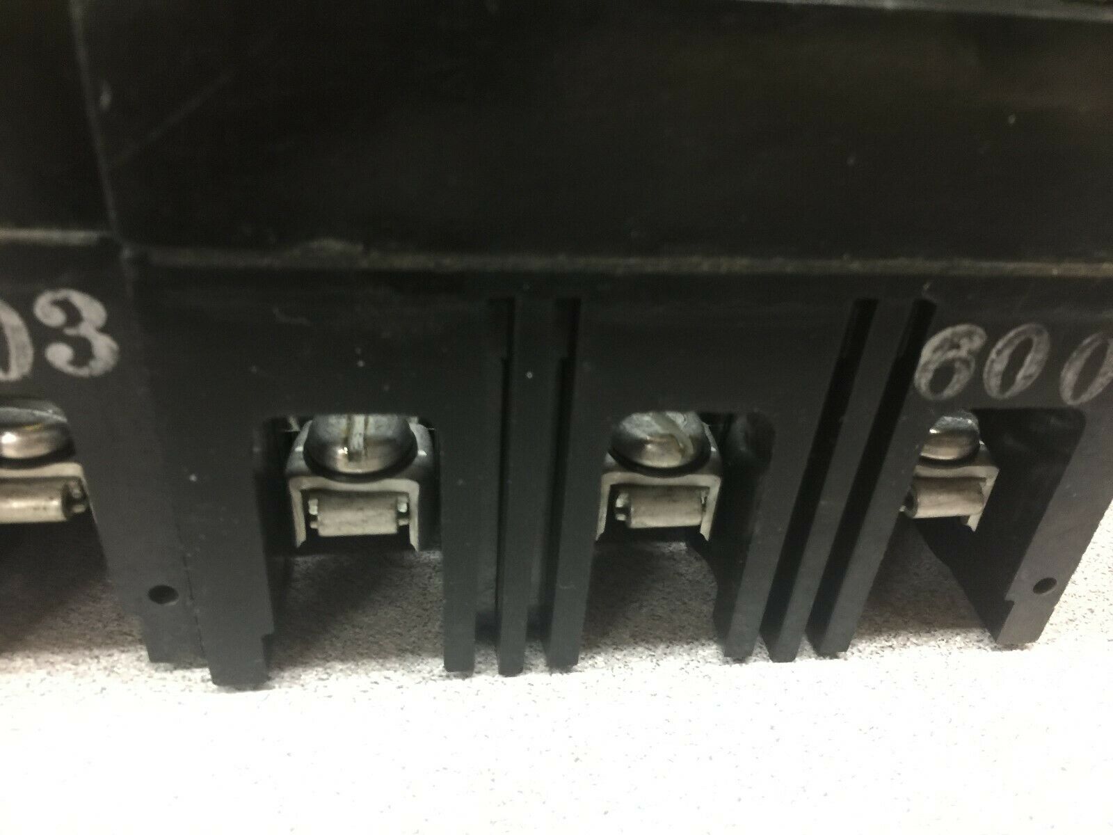 USED (LOT OF 2) GE 3AMP 3POLE 600VAC BREAKER TEC36003