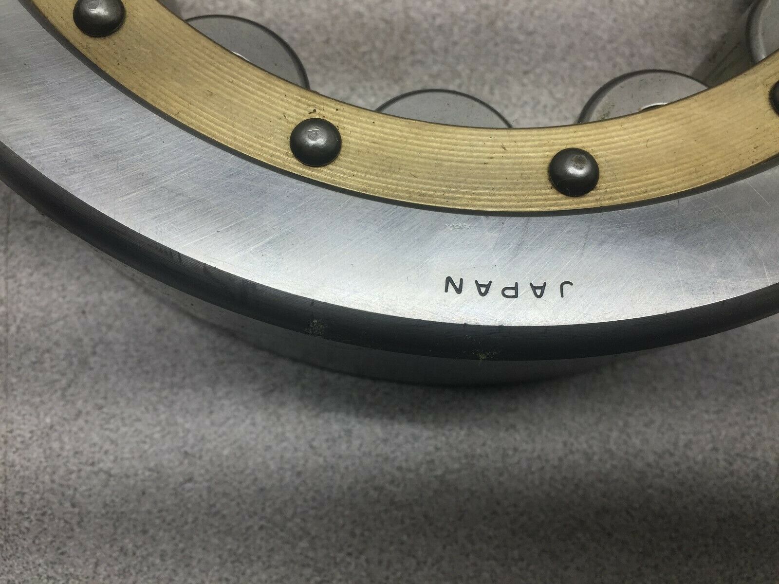 NEW NO BOX KOYO 200MM OD 45MM THICKNESS BEARING 319