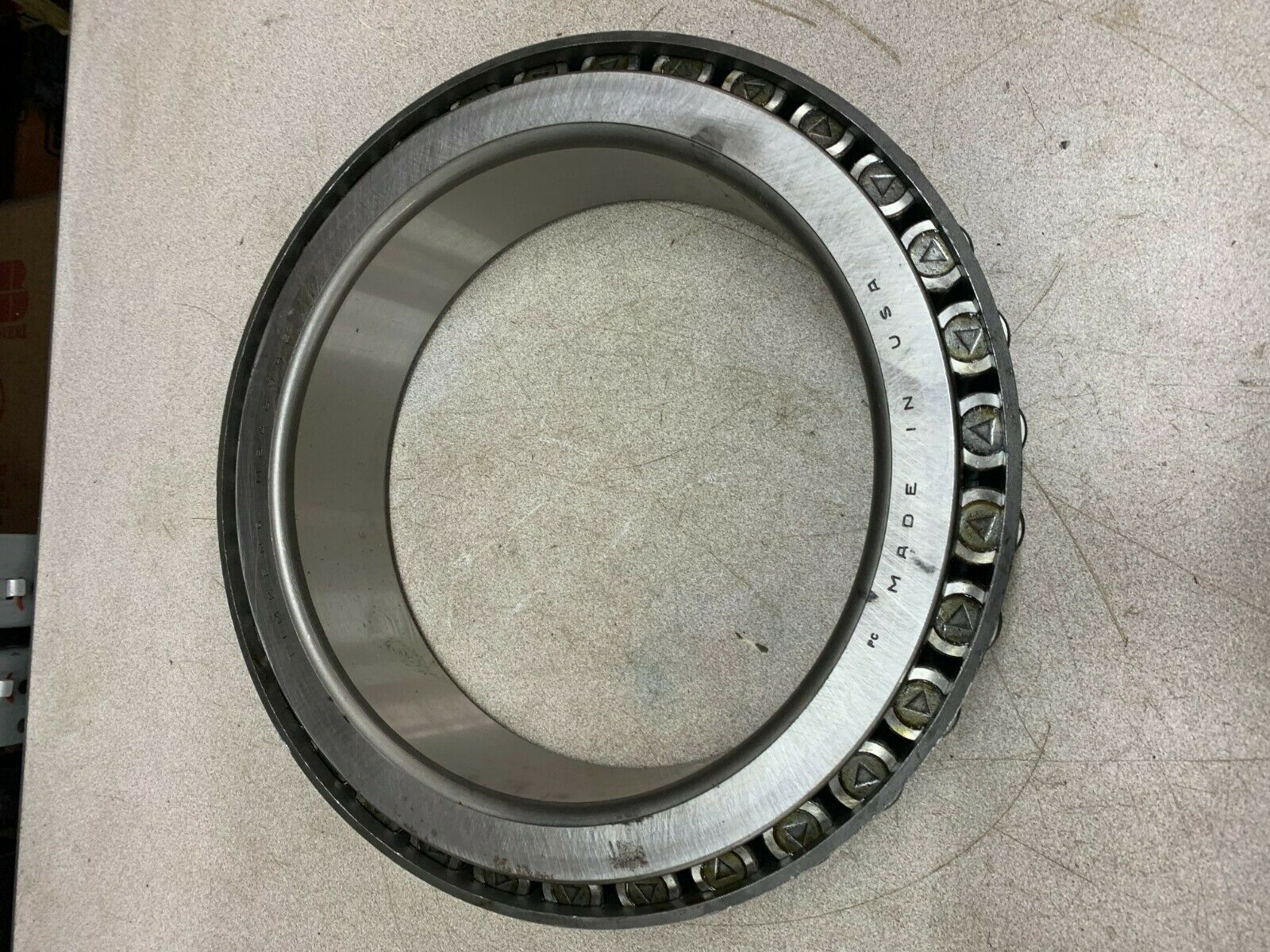 NEW NO BOX TIMKEN TAPERED ROLLER BEARING M246942