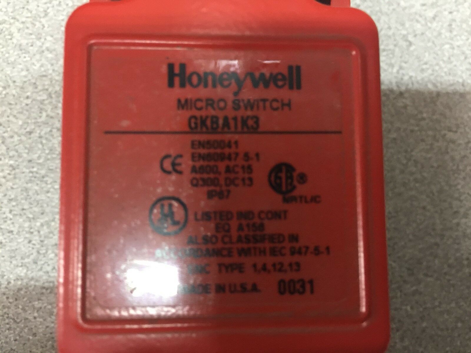 NEW NO BOX HONEYWELL MICRO SWITCH GKBA1K3