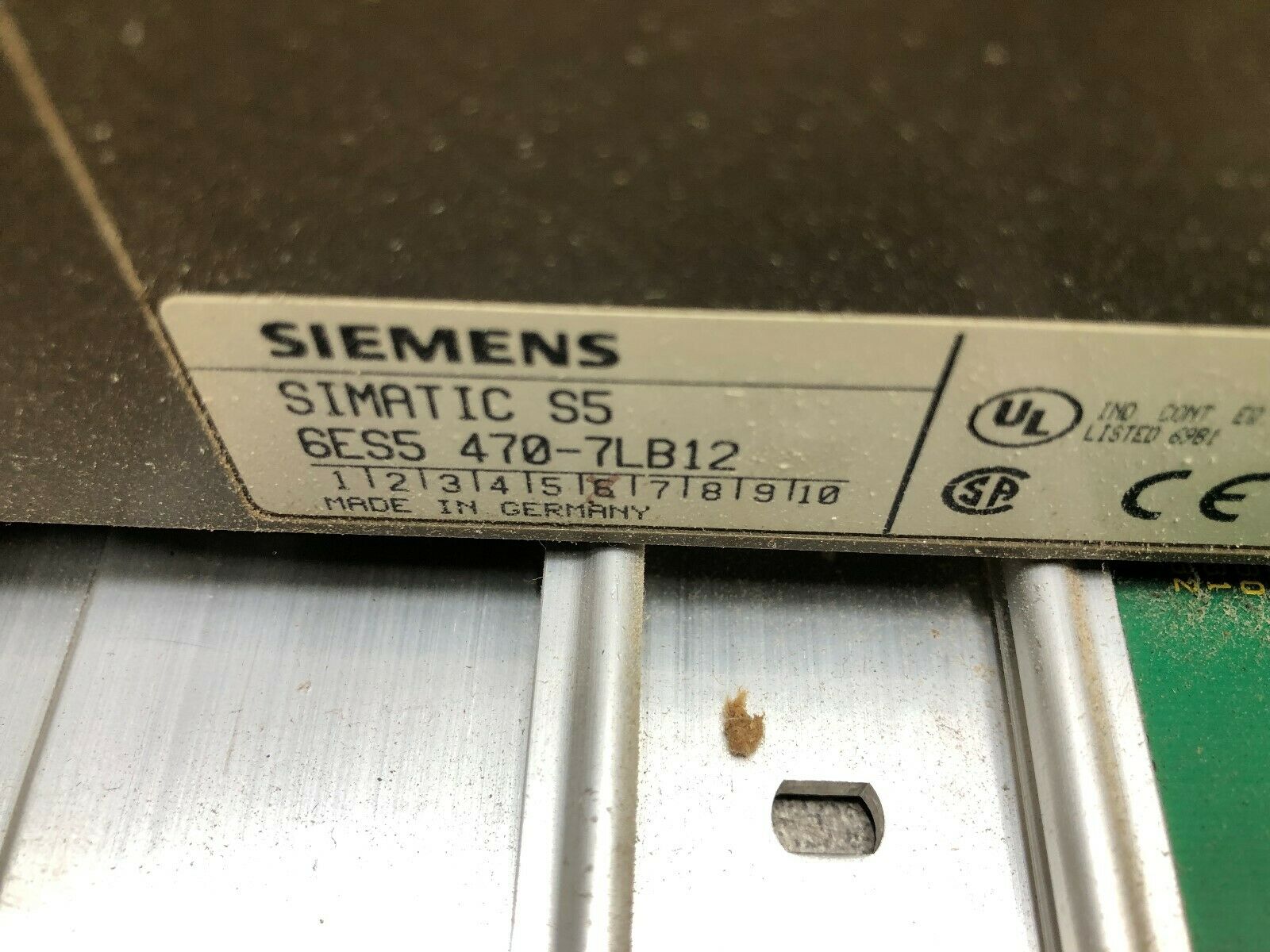 USED SIEMENS SIMATIC S5 RACK / VARIOUS I/O CARDS / INTERFACE MODULE 6ES5 701-1LA