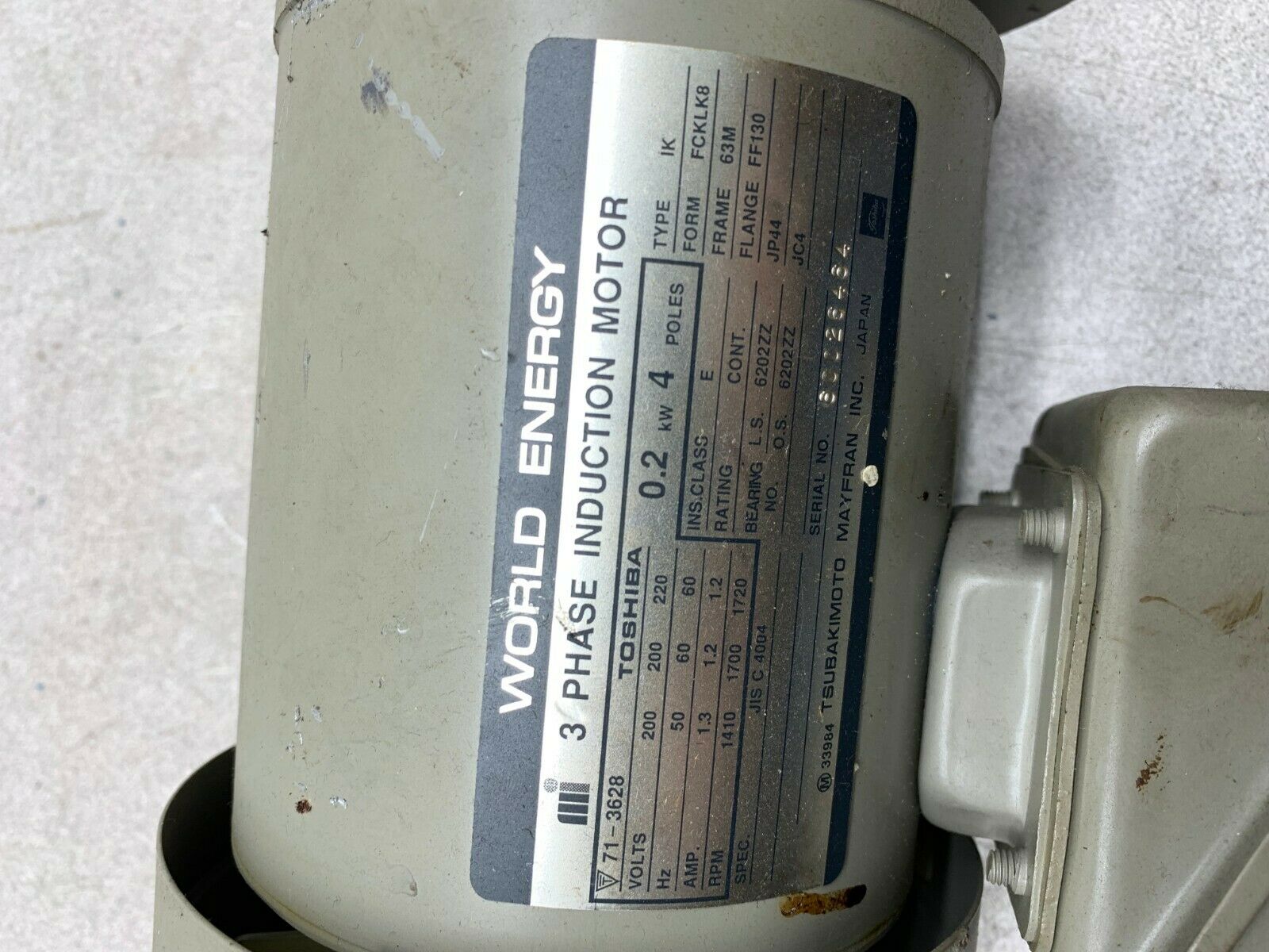 NEW NO BOX TOSHIBA 3 PHASE INDUCTION MOTOR IK FCKLK8 FRAME 63M