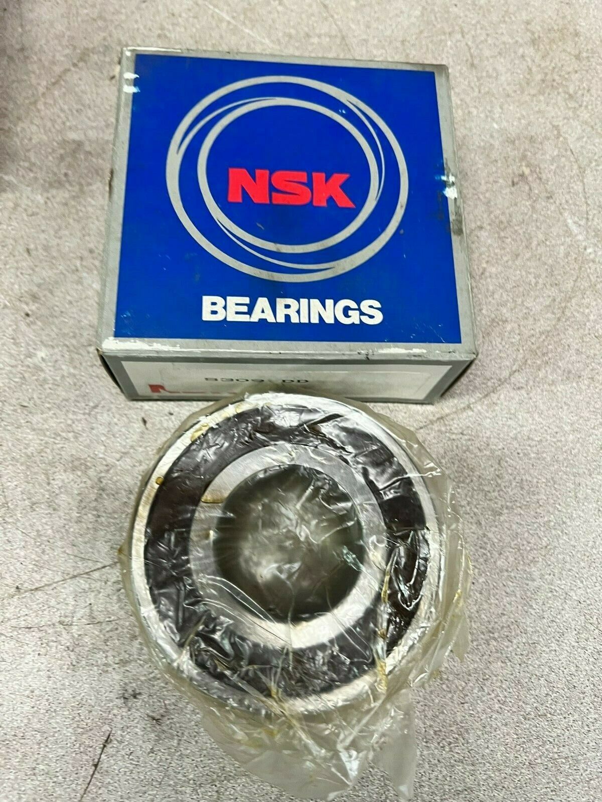 NEW IN BOX NSK BALL BEARING S309DD