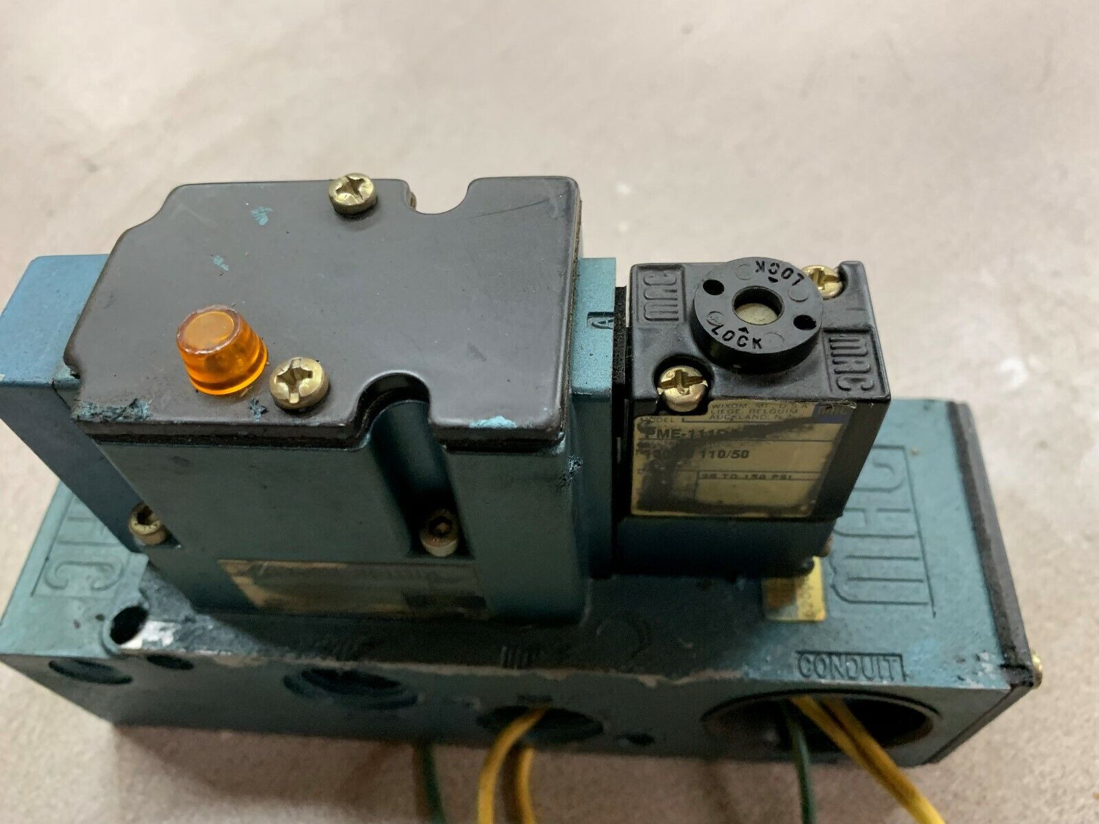 USED MAC PNEUMATIC VALVE 6213C-511-PM-111DA