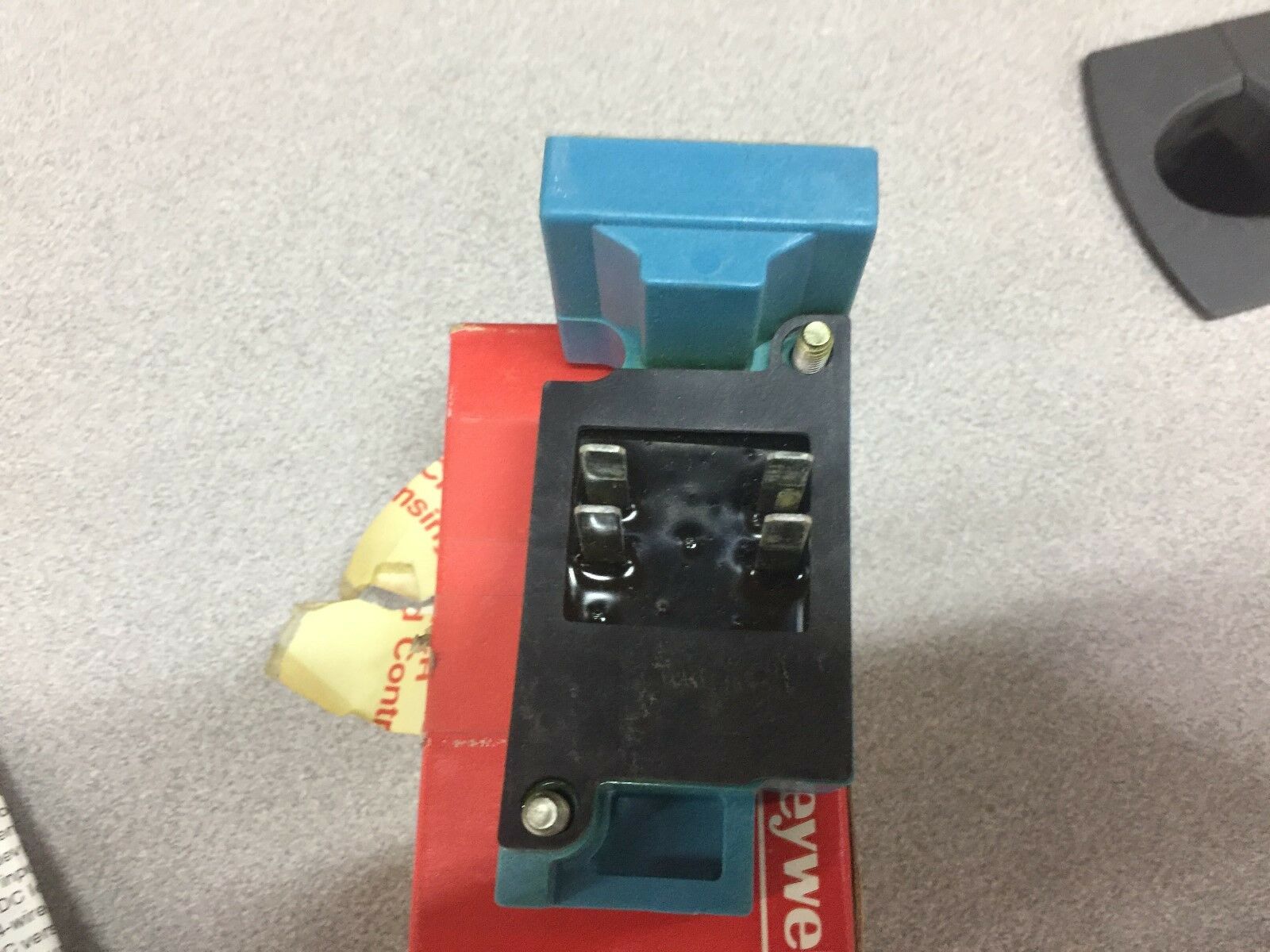 NEW IN BOX HONEYWELL LIMIT SWITCH MPS31