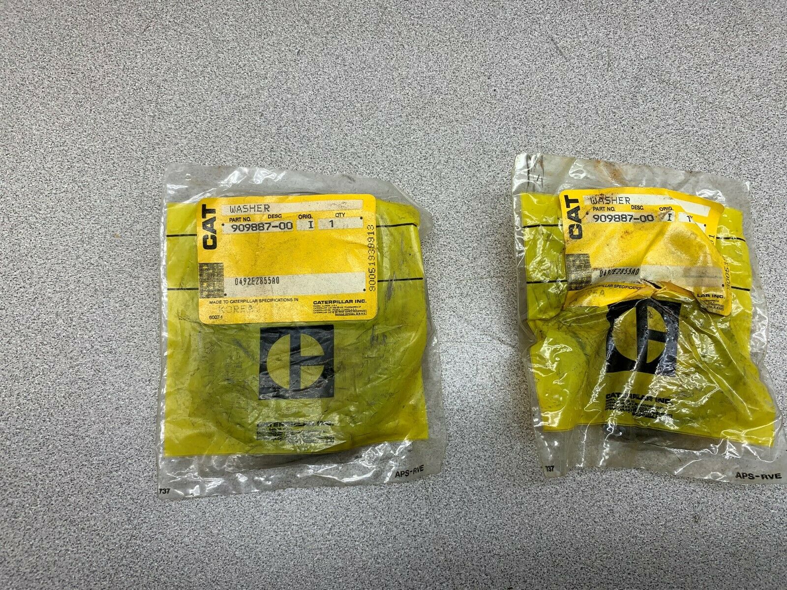 LOT OF 2 NEW NO BOX CATERPILLAR WASHER 909887-00