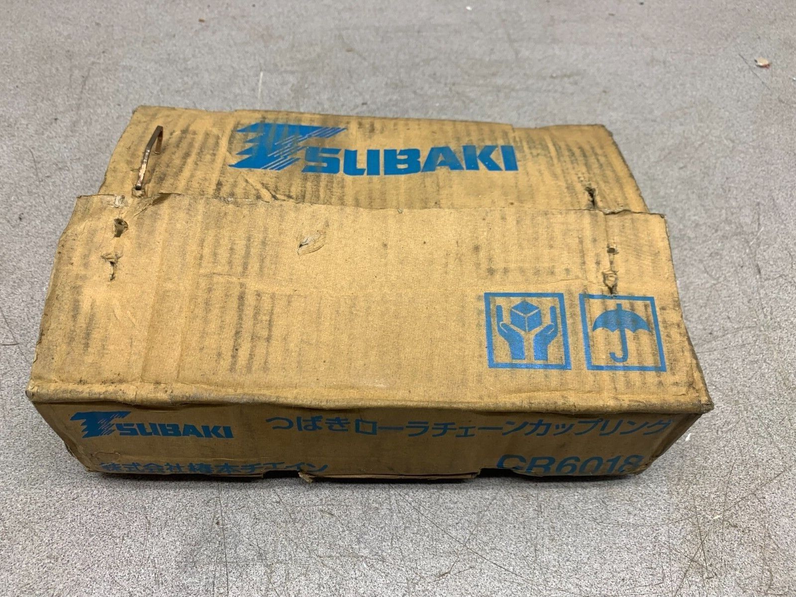 NEW IN BOX TSUBAKI ROLLER CHAIN COUPLING CR6018