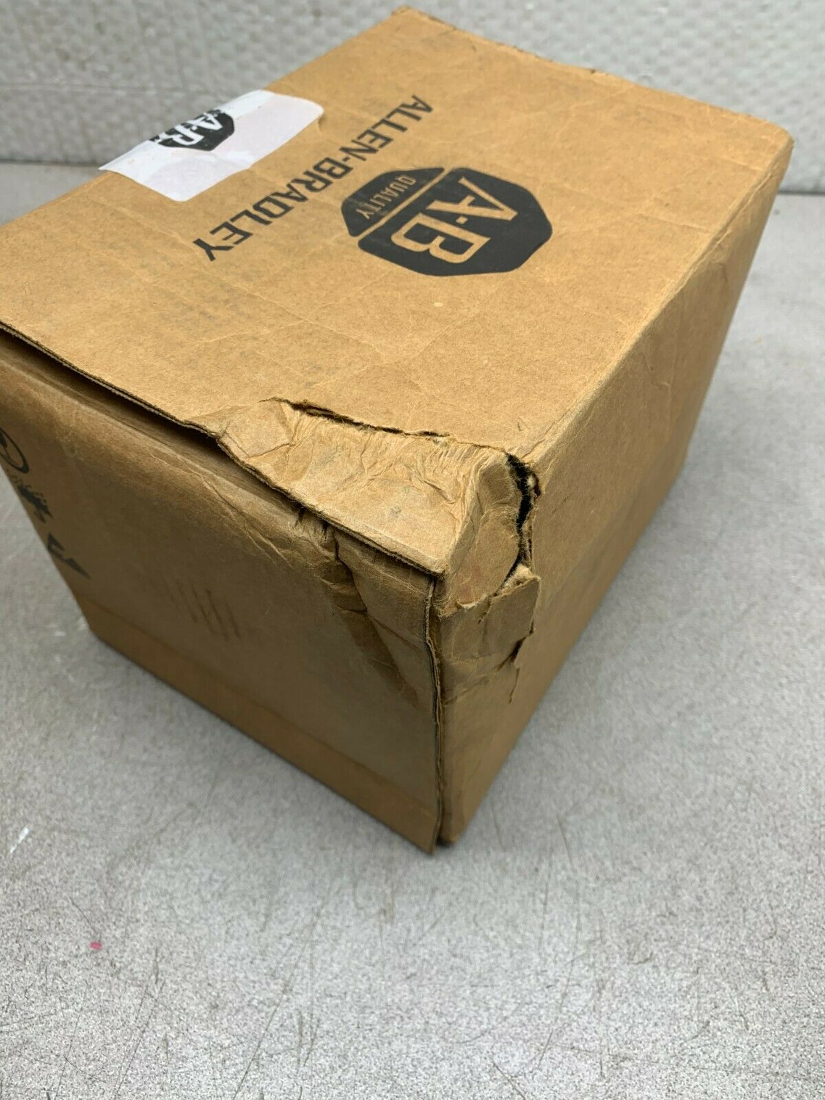 NEW IN BOX ALLEN-BRADLEY BLOCK I/O MODULE 1791-24BR SERIES B