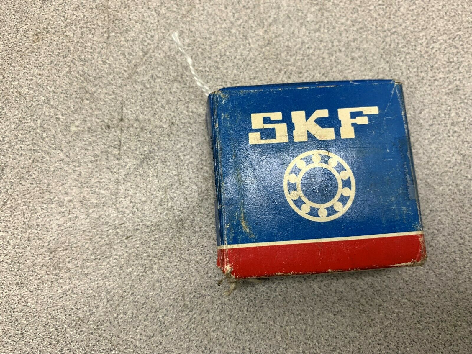 LOT OF 4 NEW IN BOX SKF BEARING 6304 2RSJEM