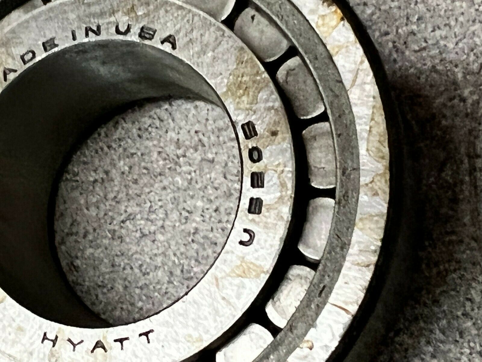 NEW IN BOX HYATT MUB5205-TM ROLLER BEARING 5205-T