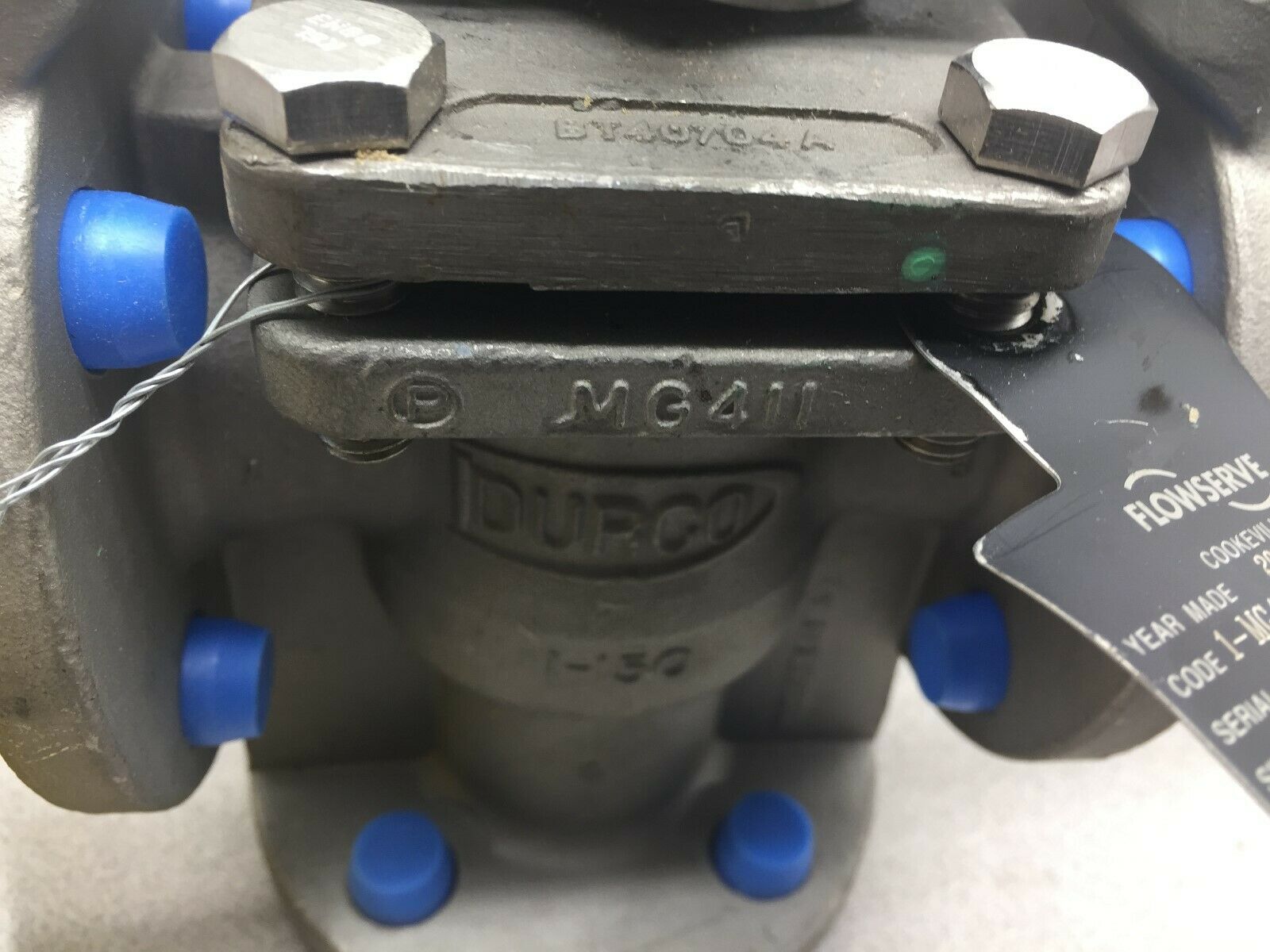 NEW NO BOX FLOWSERVE DURCO MG411 SIZE 1 RATING 150 3 WAY BALL VALVE 1-MG4-11D110