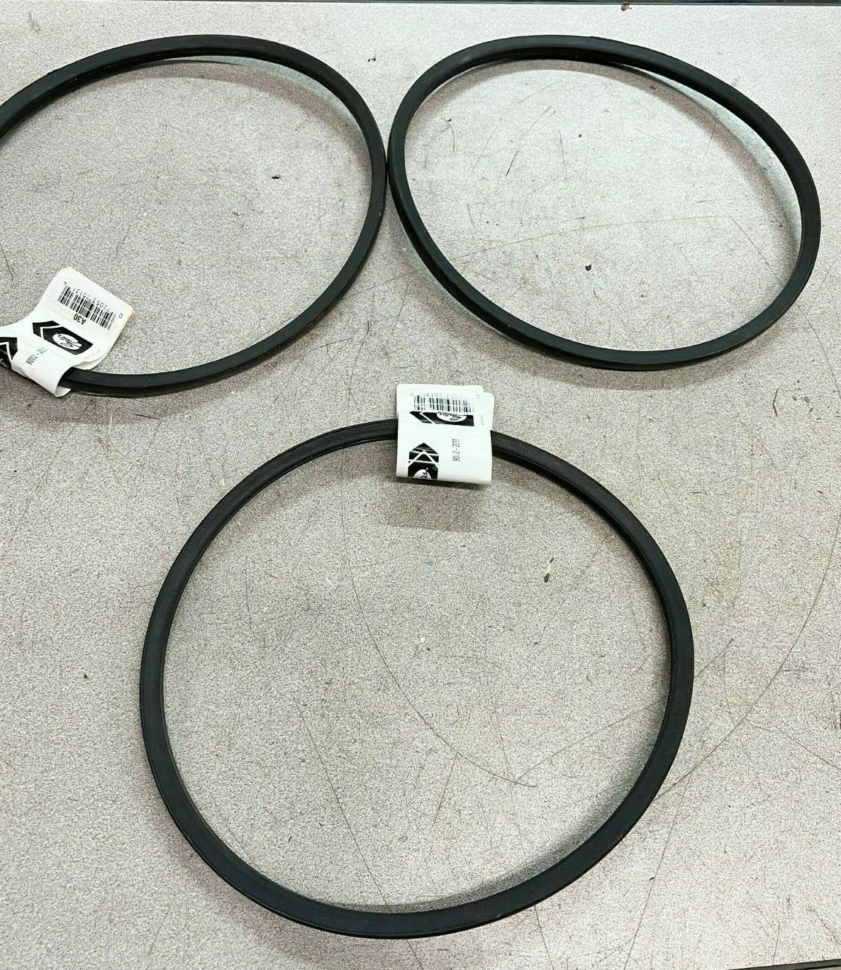 LOT OF 3 NEW NO BOX GATES BELT A30