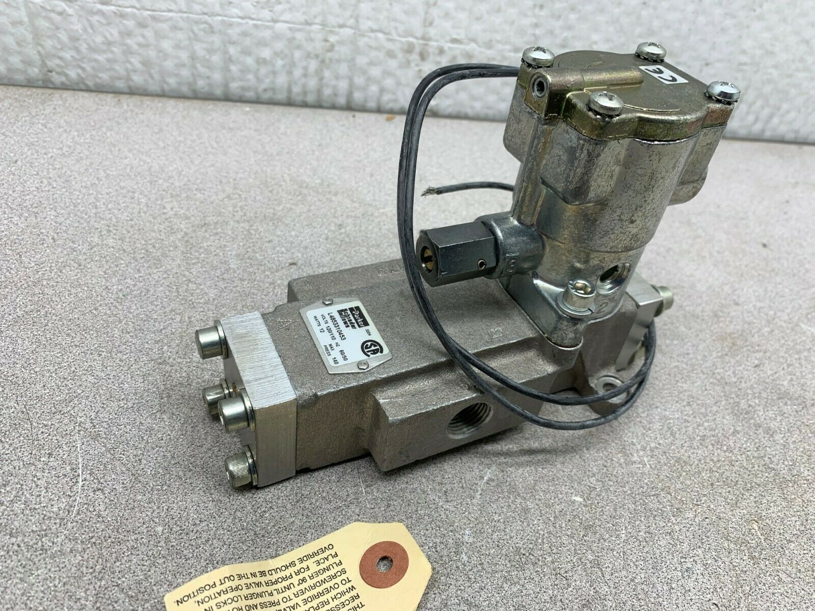 NEW NO BOX PARKER K085302553 SCHRADER BELLOWS VALVE L4853310453