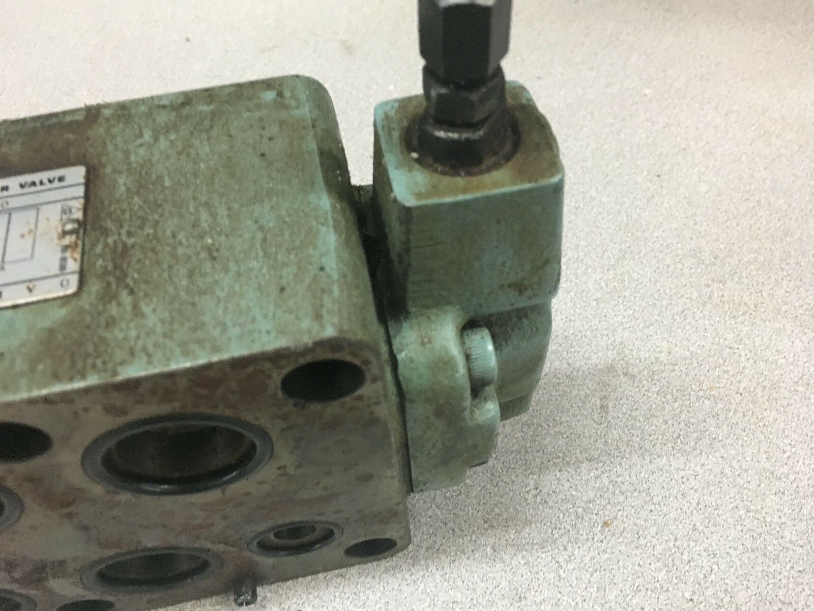 NEW NO BOX NACHI HYDRAULIC MODULAR VALVE OR-G06-P3-E10