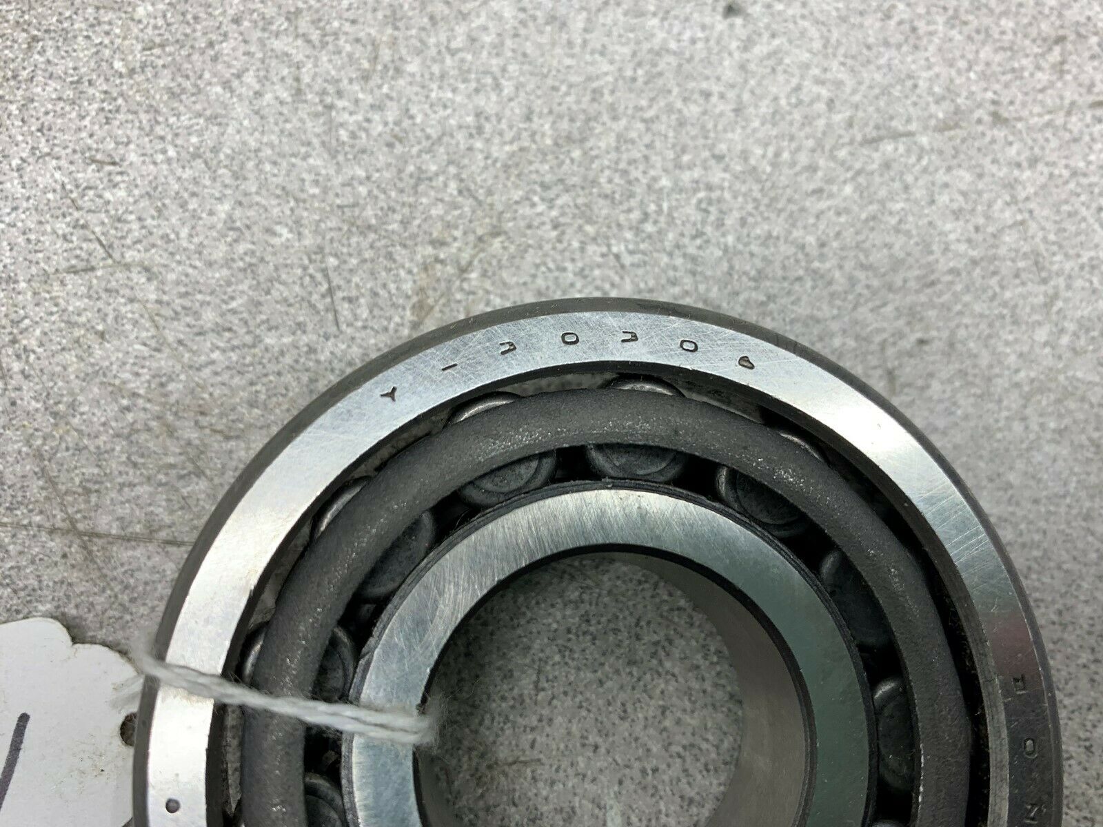 NEW NO BOX TIMKEN Y-30306 BEARING X-30306