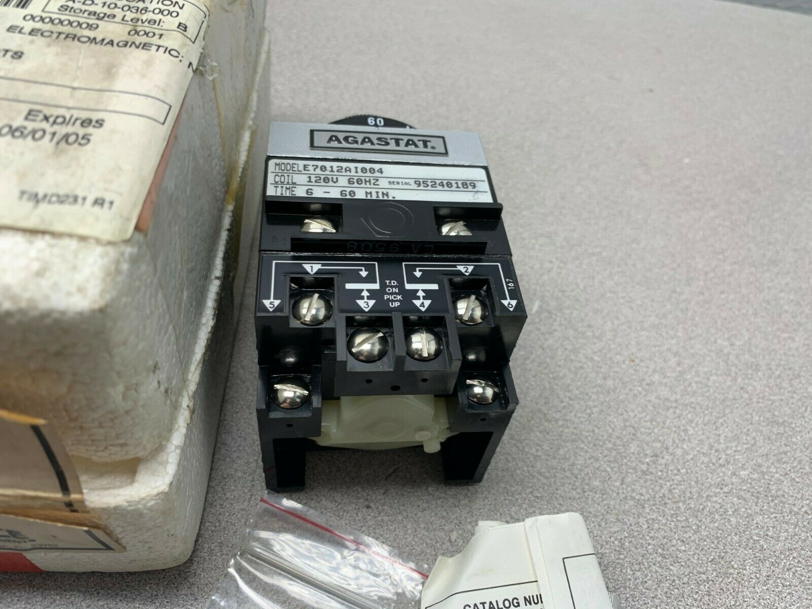 NEW AGASTAT 120V. TIMER 6-60 MINUTE TIMING RELAY E7012AI004