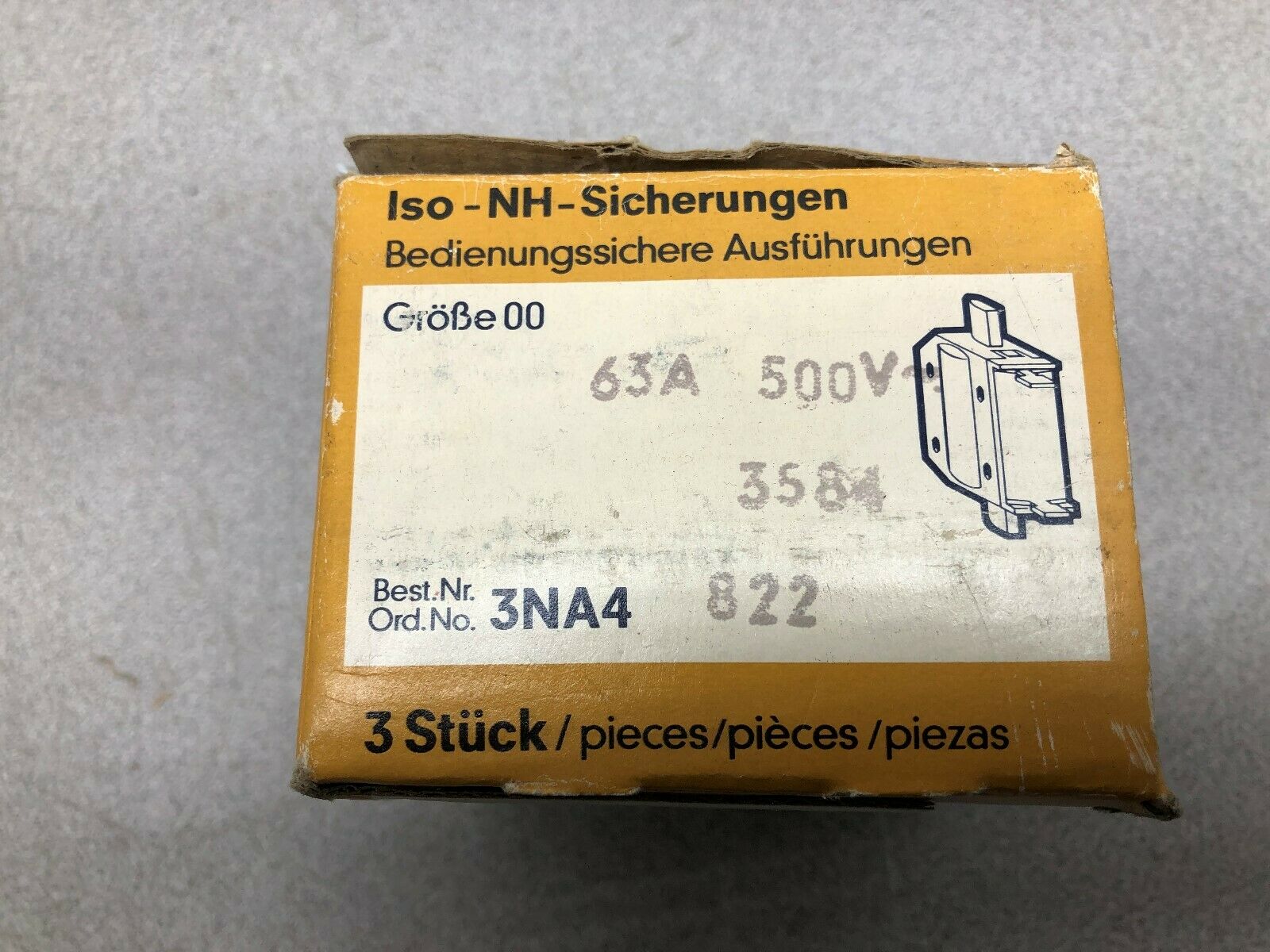 NEW IN BOX OF 3 SIEMENS 63 AMP 500 V FUSE 3NA4822