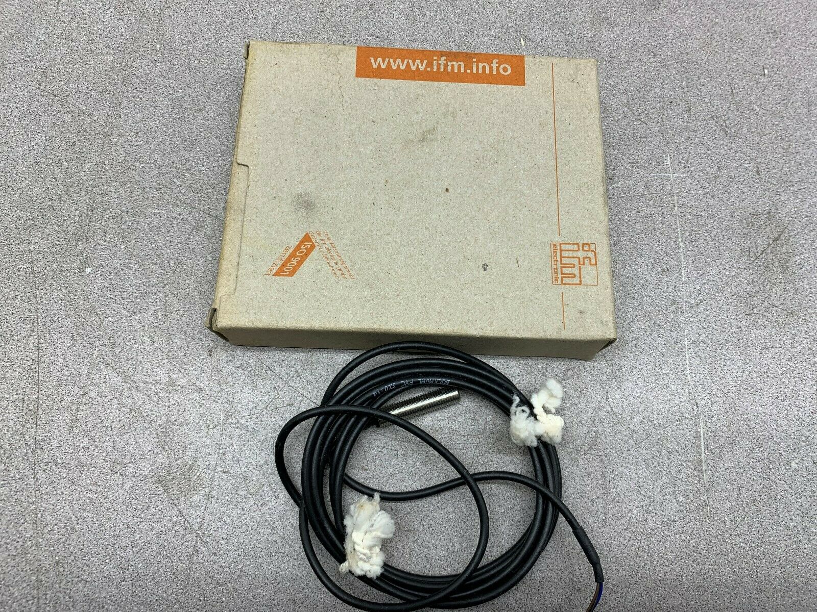 NEW IN BOX EFECTOR 100 SWITCH IE5072