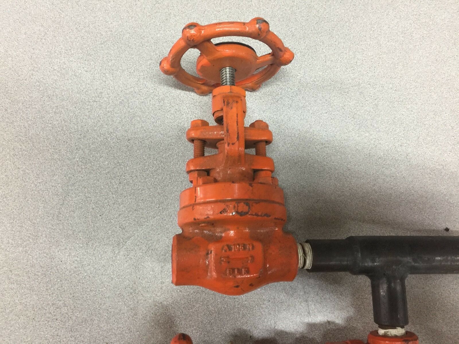 USED  SET OF 2 BONNEY FORGE 3/8 GATE VALVE A105N