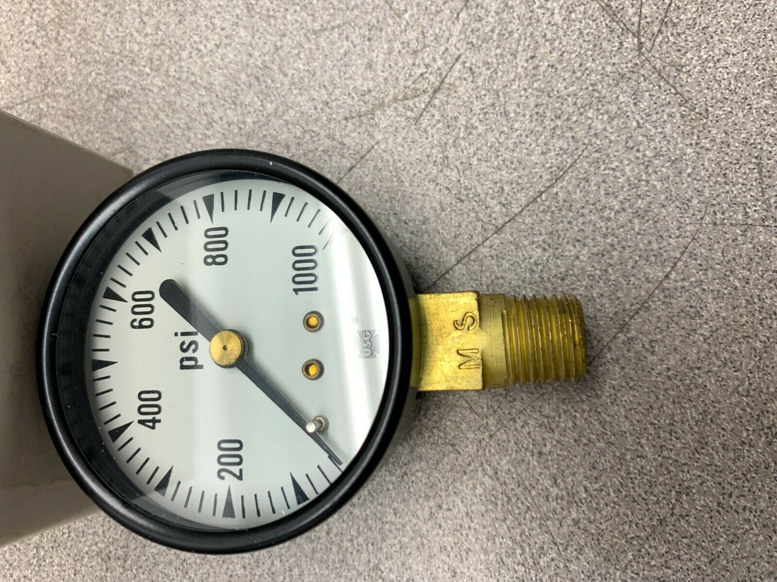 LOT OF 3 NEW IN BOX USG 2" 1000 PSI PRESSURE GAUGE 5X938