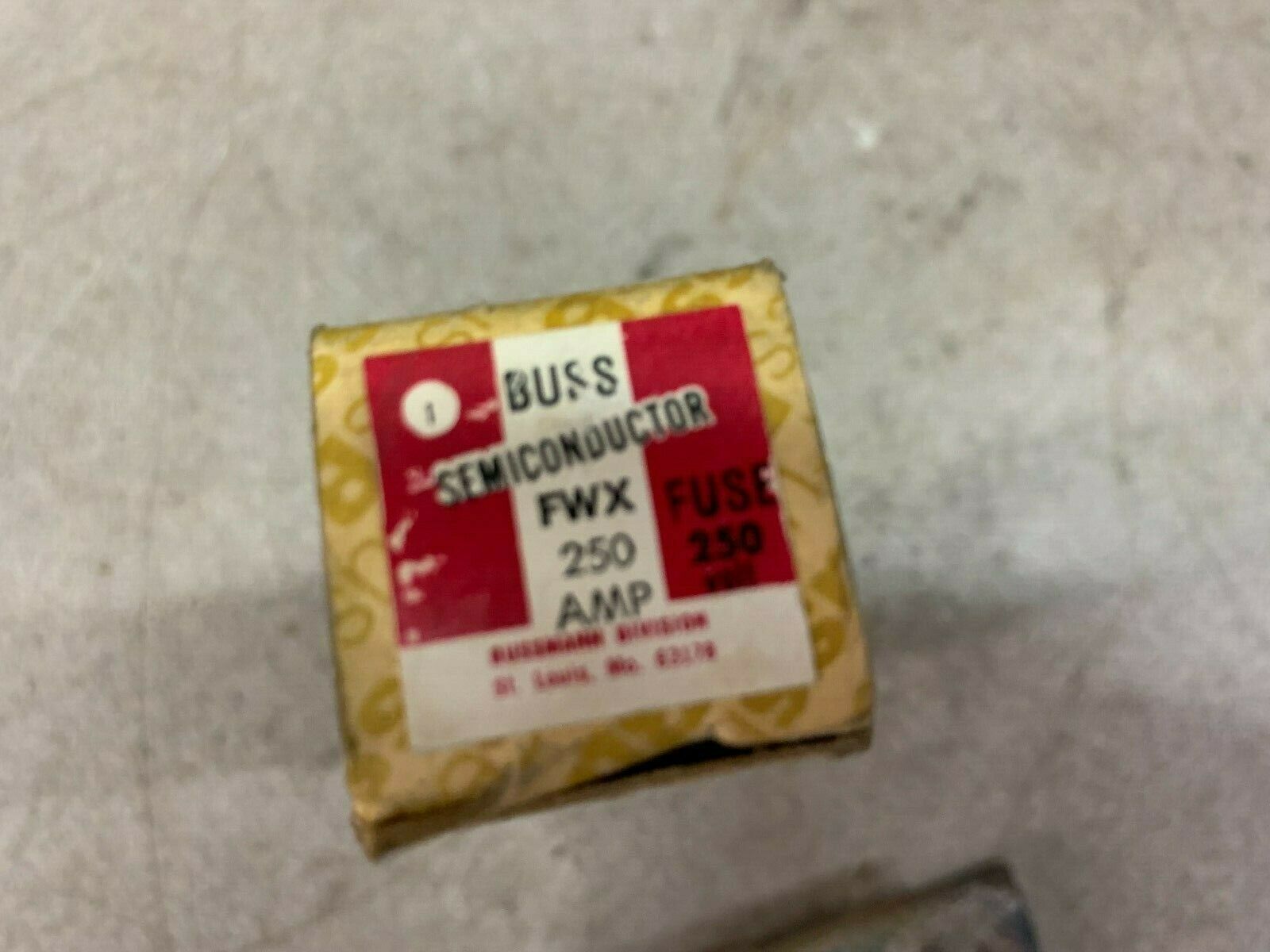 NEW IN BOX BUSS FUSE FWX 250