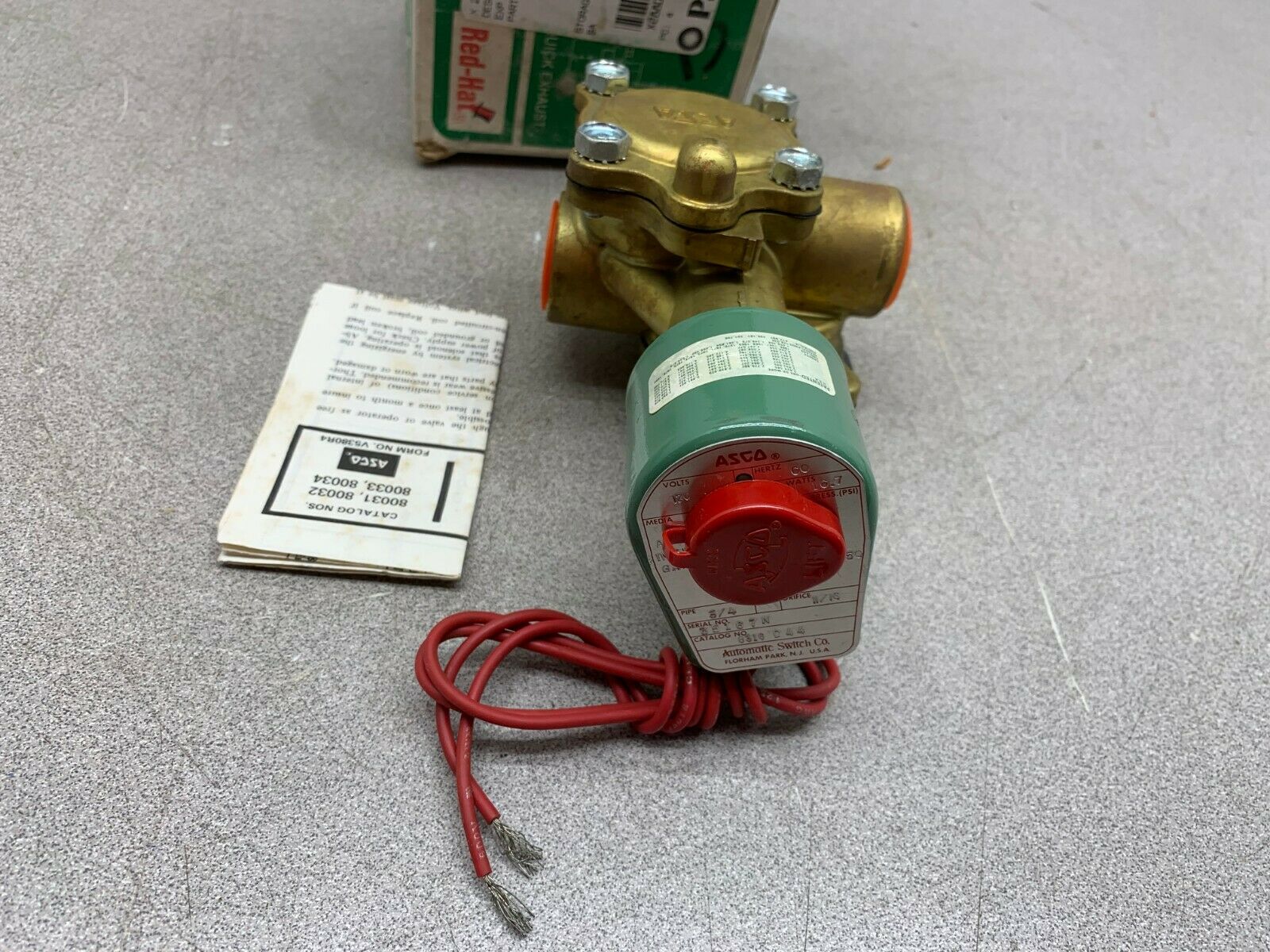 NEW IN BOX ASCO RED HAT 120V. 3/4" SOLENOID VALVE 8316D44