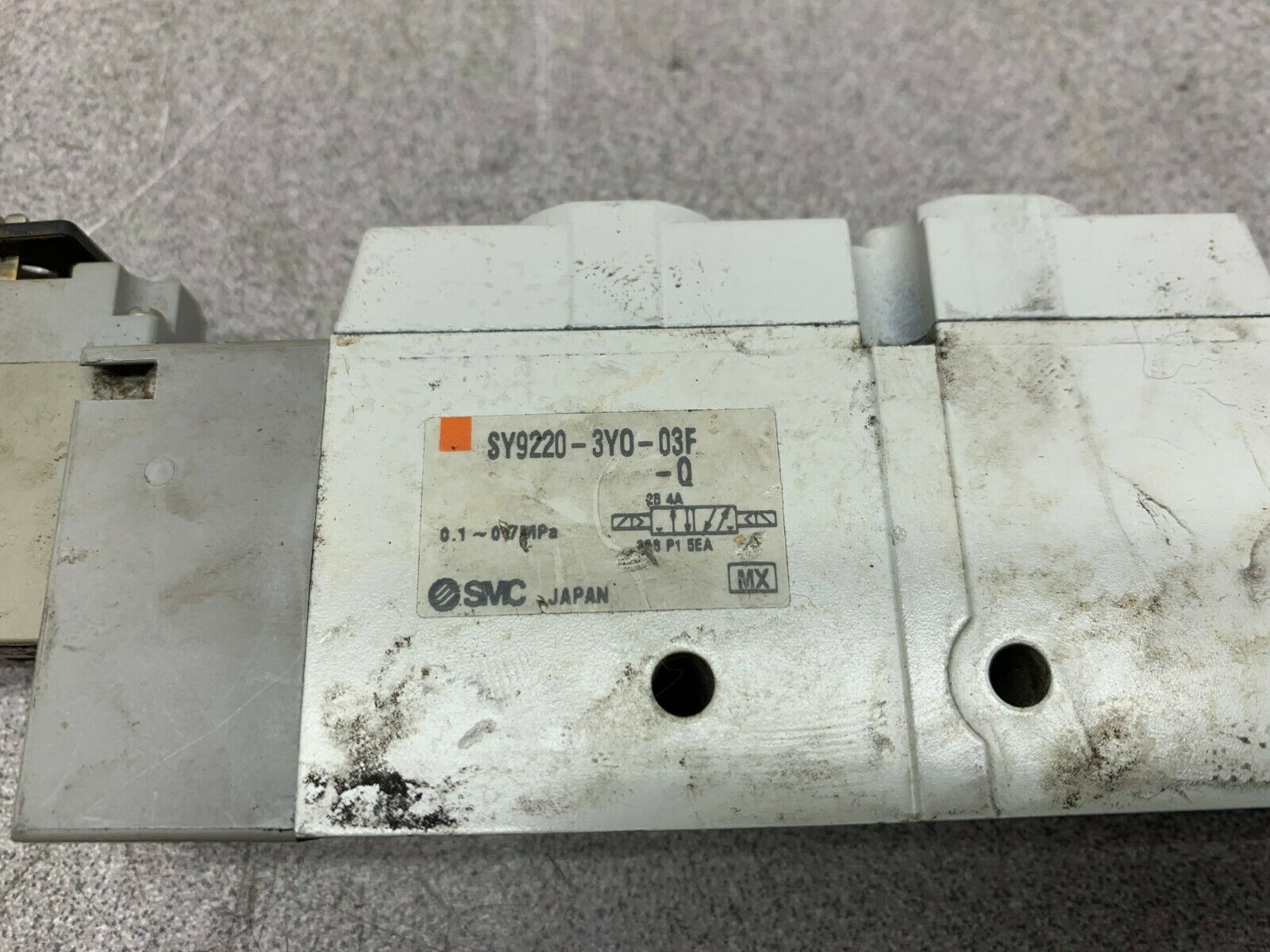 USED SMC VALVE SY9220-3Y0-03F-Q