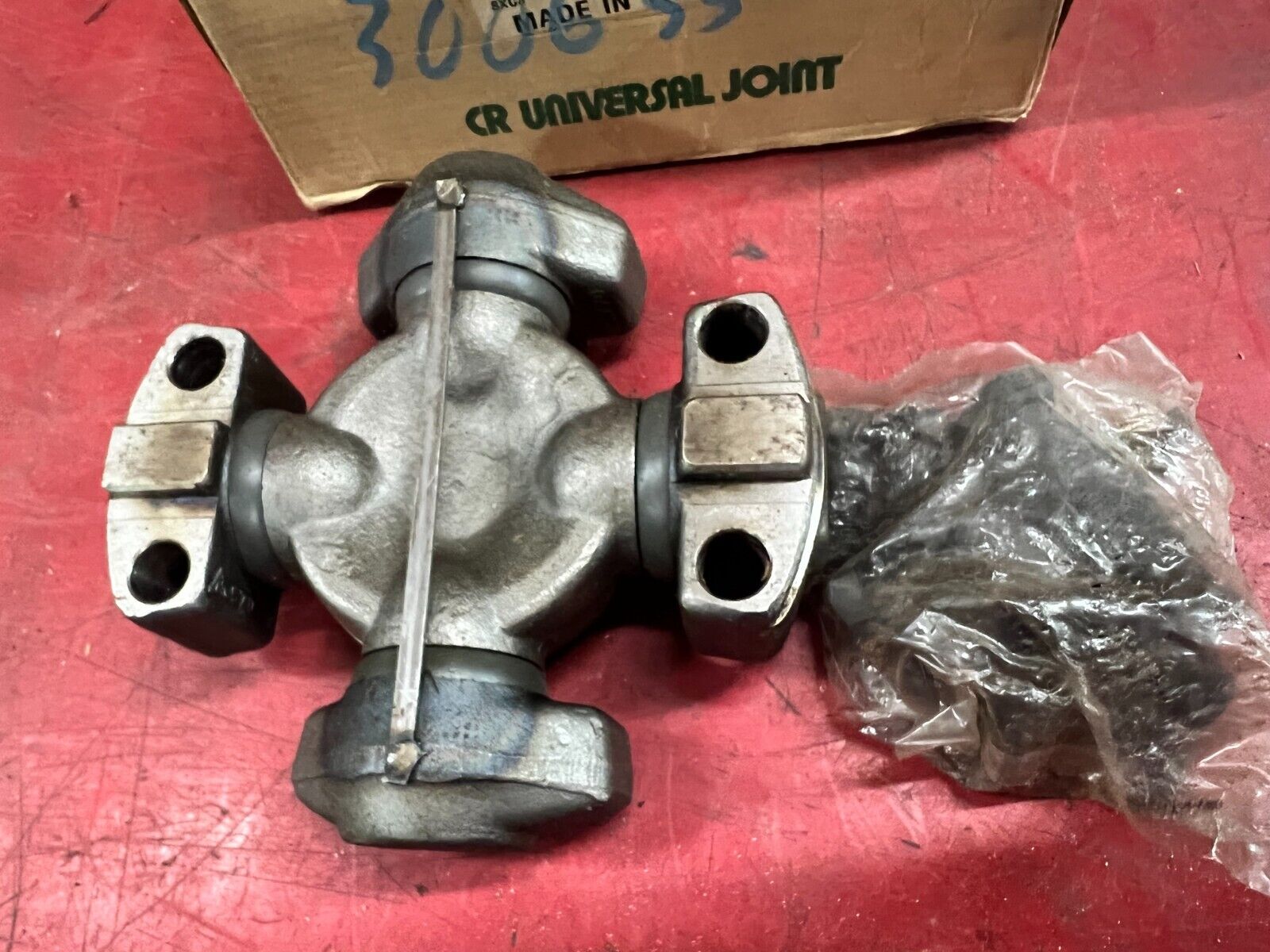 NEW IN BOX CHICAGO RAWHIDE UNIVERSAL JOINT UJ774