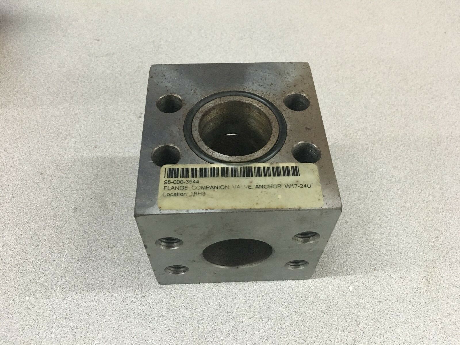 NEW NO BOX ANCHOR FLANGE W17-24U