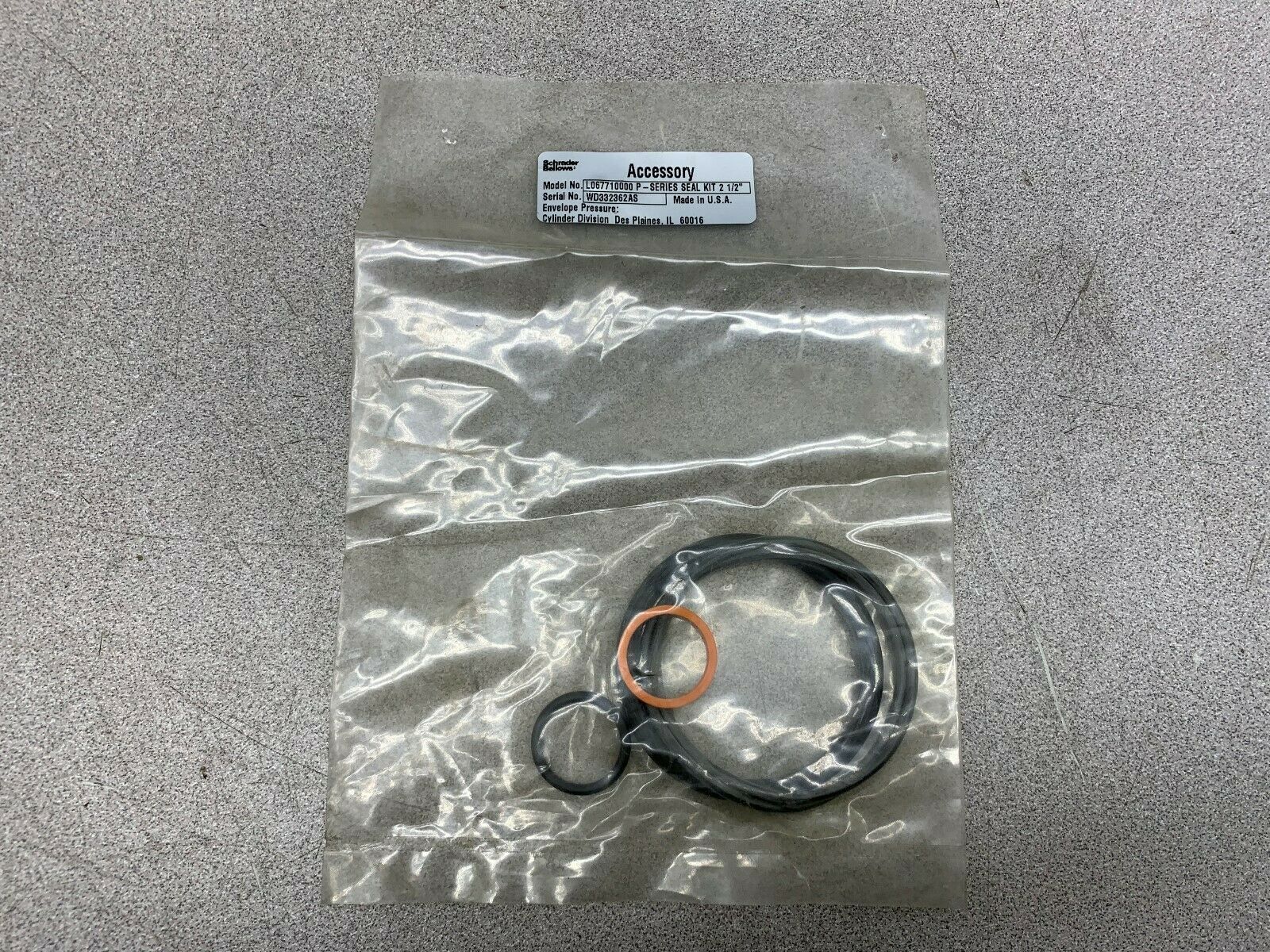 NEW NO BOX SCHRADER BELLOWS SEAL KIT L067710000P