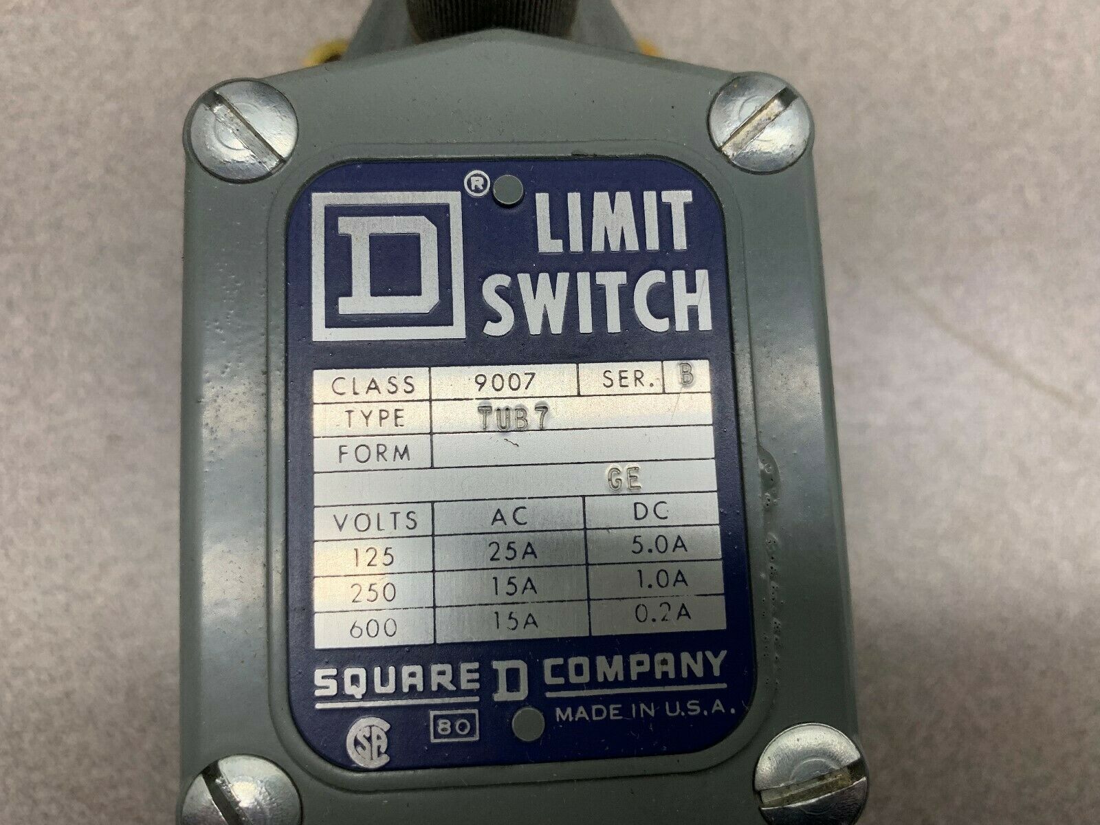 NEW IN BOX SQUARE D LIMIT SWITCH 9007 TUB-7