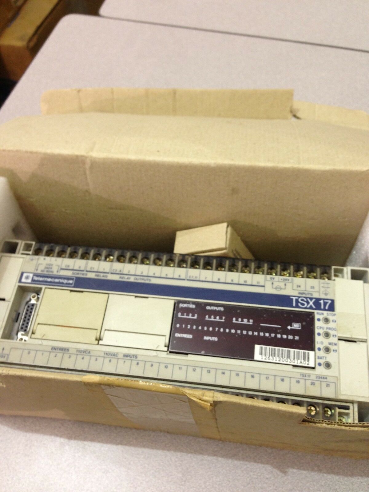 NEW IN BOX TELEMECANIQUE TSX 17 PLC TSX1723444